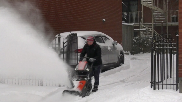Almost a quarter of Montreal's snow removal completed as freezing rain threatens city