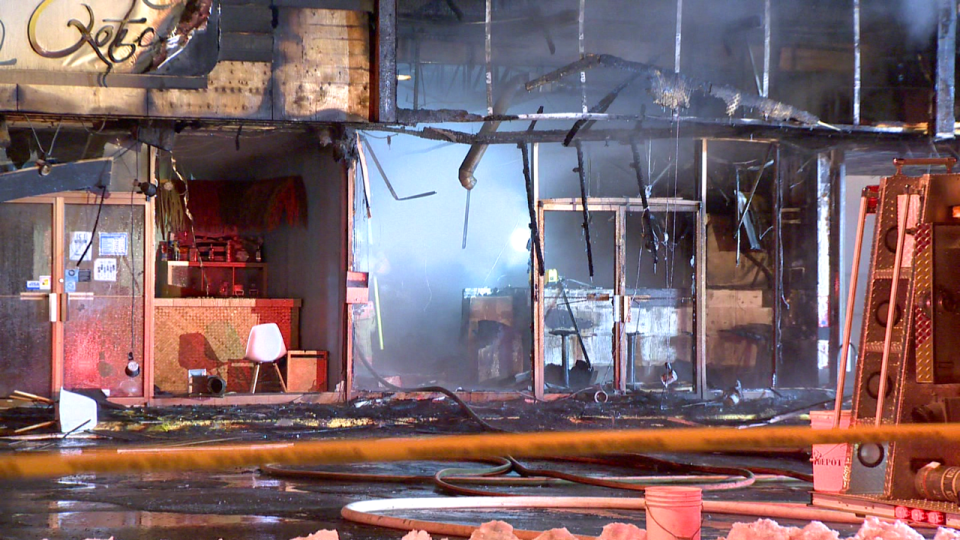 Fire destroys pizzeria in Boisbriand