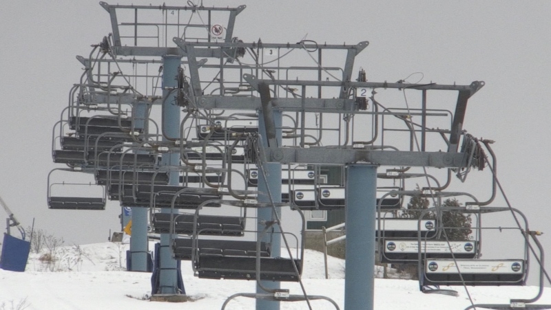 Empty ski-lift chairs at Boler Mountain in London Ont. on Jan 18, 2021. (Bryan Bicknell)