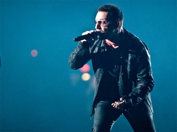 U2 frontman Bono performs in Vancouver, B.C., on October 28, 2009. (Anil Sharma for ctvbc.ca)
