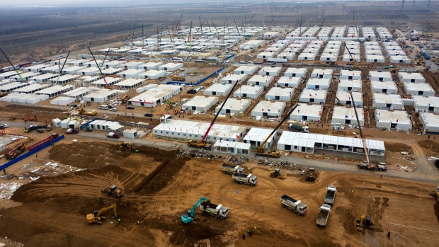 China builds massive COVID-19 quarantine camp for 4,000 people as outbreak  continue | CTV News