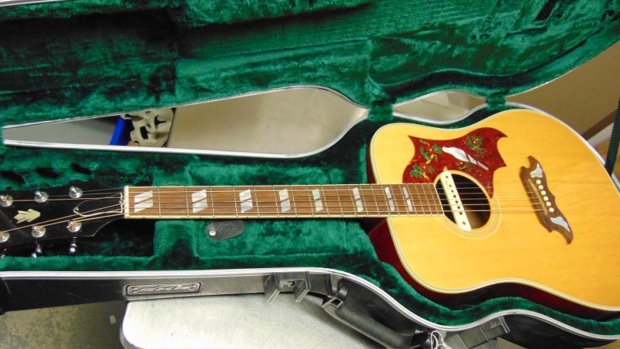 Sixth Guitar Stolen From Rock Band 54 40 In 18 Was Recovered During Rcmp Investigation Illinois News Today