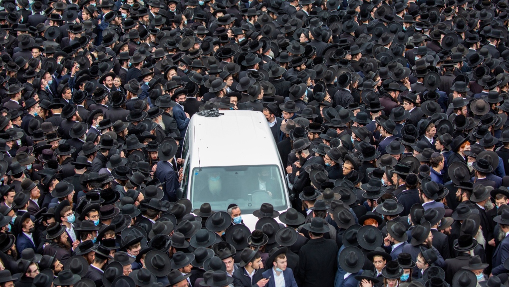 Funeral for prominent rabbi
