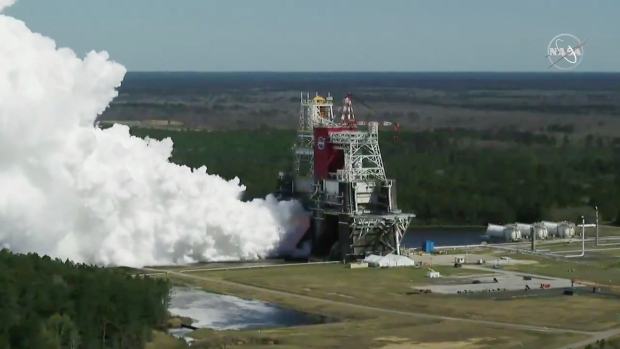 La NASA completa i test del motore del lancio del razzo Moon al suo secondo tentativo