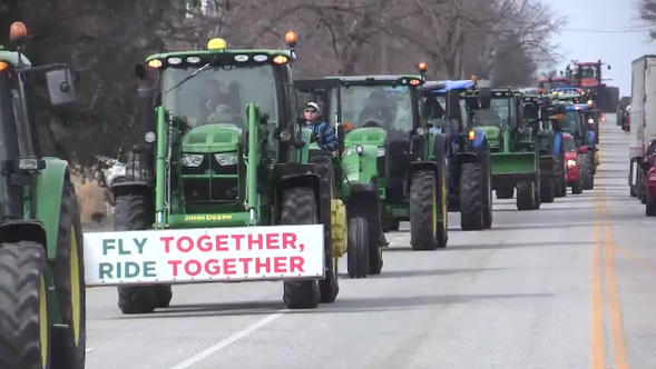 Farmers rally in the Simcoe, Ont. area over new rules for temporary foreign workers in Haldimand-Norfolk on Tuesday, March 23, 2021. (Brent Lale / CTV News)