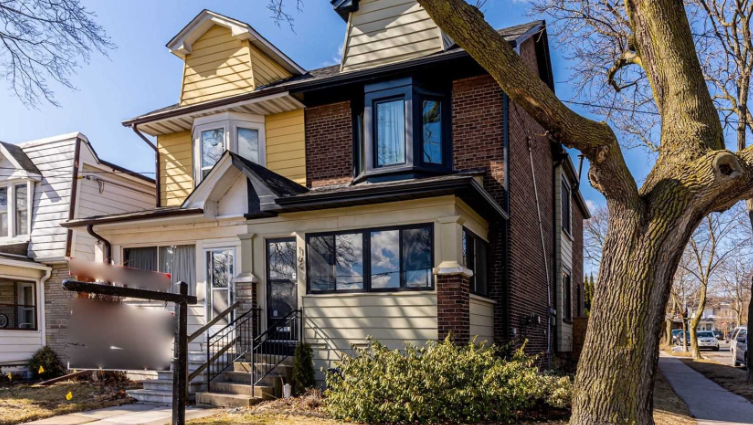 This home, located at 164 Alton Avenue in Toronto, sold for $1.6 million. (House Sigma)