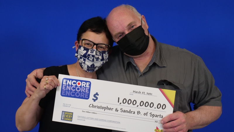 $1 million Encore winners Christopher and Sandra Barber of Sparta Ont. (Source:OLG)