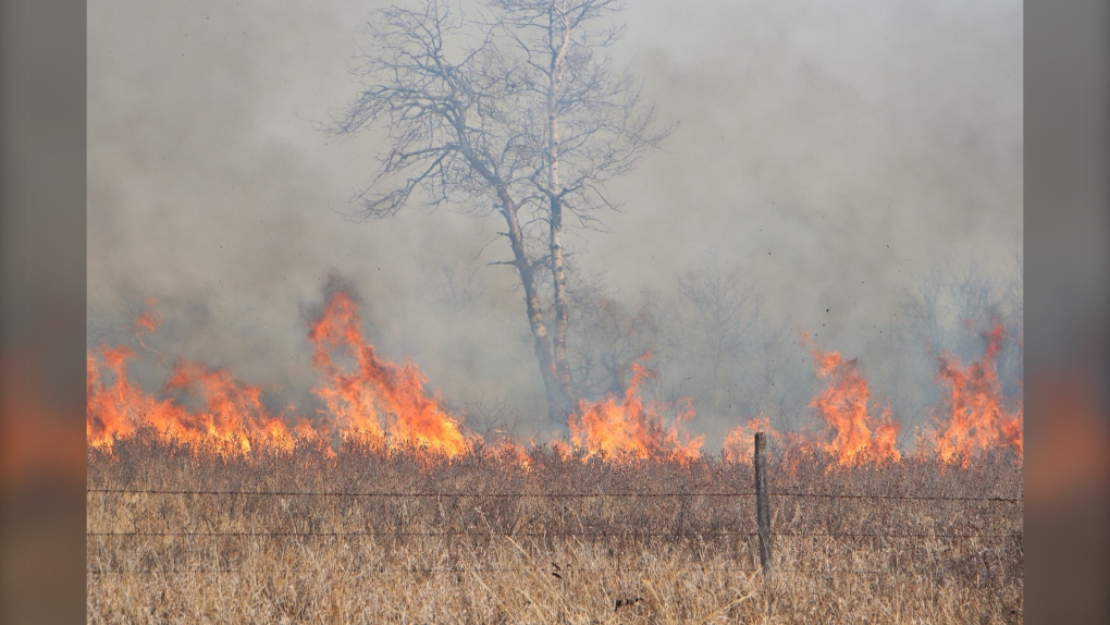 매니토바주는 높은 산불 위험 수위에 대해 일부 지역에 제한을 가해