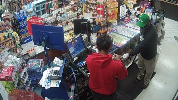 Barrie Circle K April 11 robbery