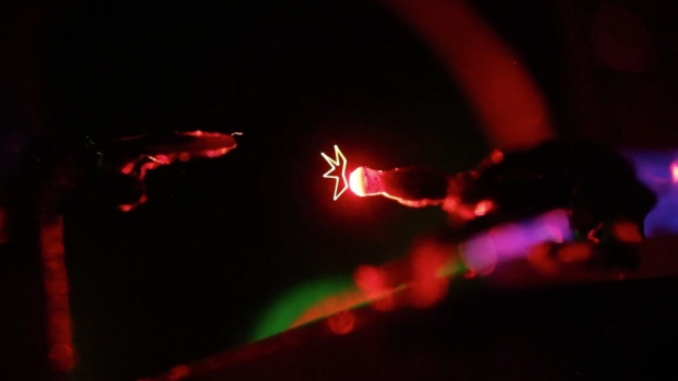 I ricercatori statunitensi progettano immagini laser 3D di fantascienza che possono muoversi nell’aria