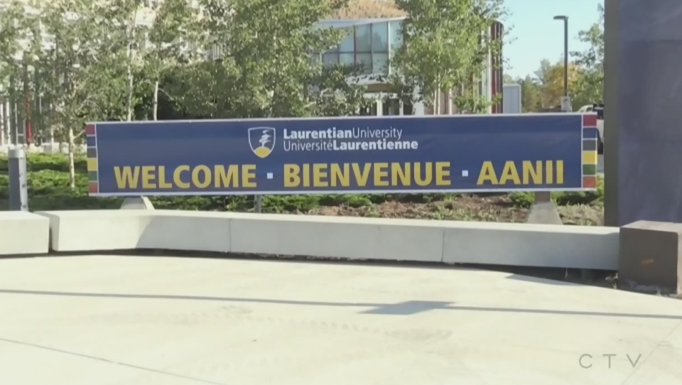 Laurentian University's trilingual welcome sign