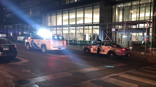 El hombre resultó gravemente herido después de que la policía le disparara durante contactos en Midtown Toronto;  Investigación SIU
