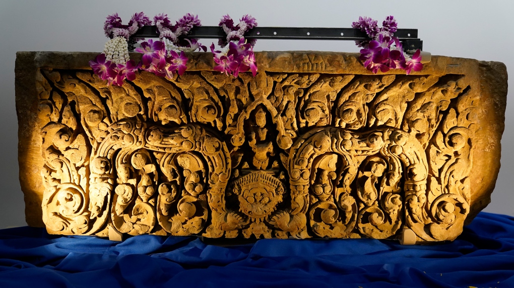 Thai sacred lintel returned