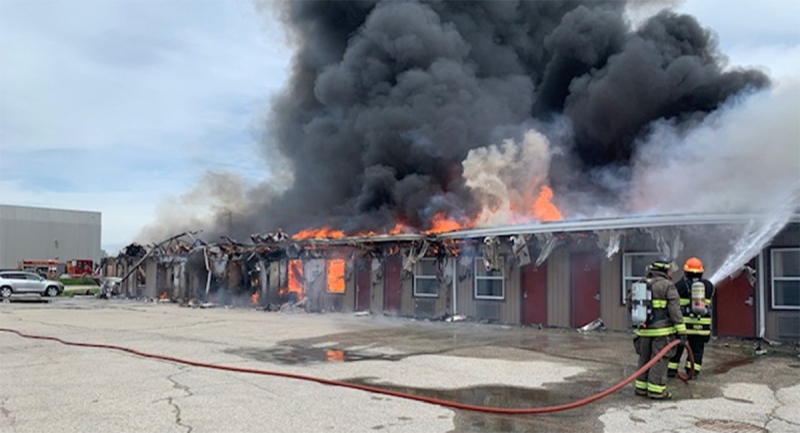 Crews battle a fire at a motel in Kincardine, Ont. on Wednesday, May 26, 2021. (Source: Brad Lemaich)