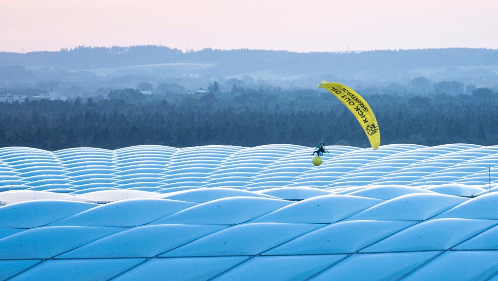 Greenpeace paraglider