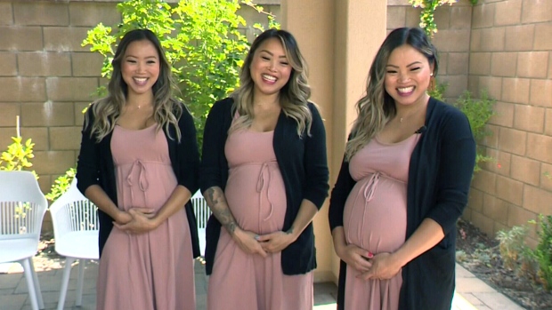 Trinity de California celebra estar embarazada al mismo tiempo