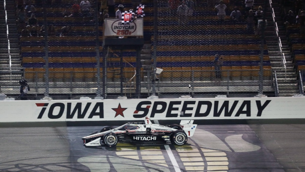 Racing at Iowa Speedway in 2020