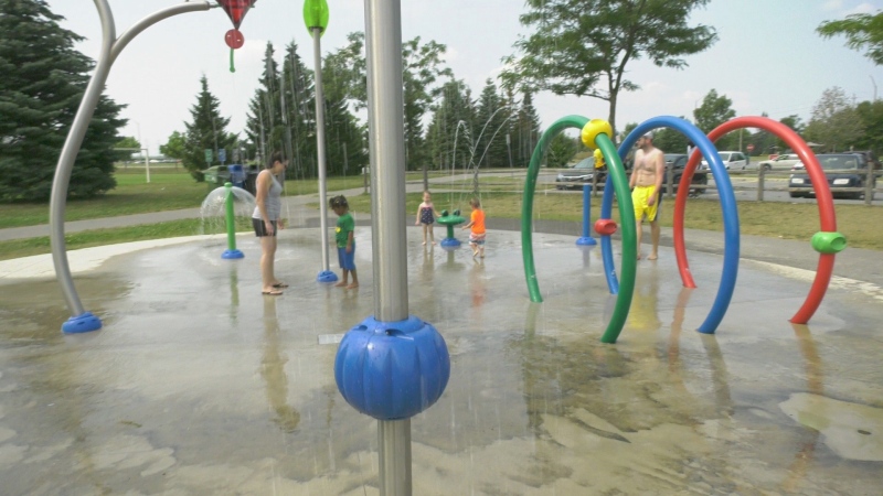 People cool off at an Ottawa splash pad. (Dave Charbonneau/CTV News Ottawa)