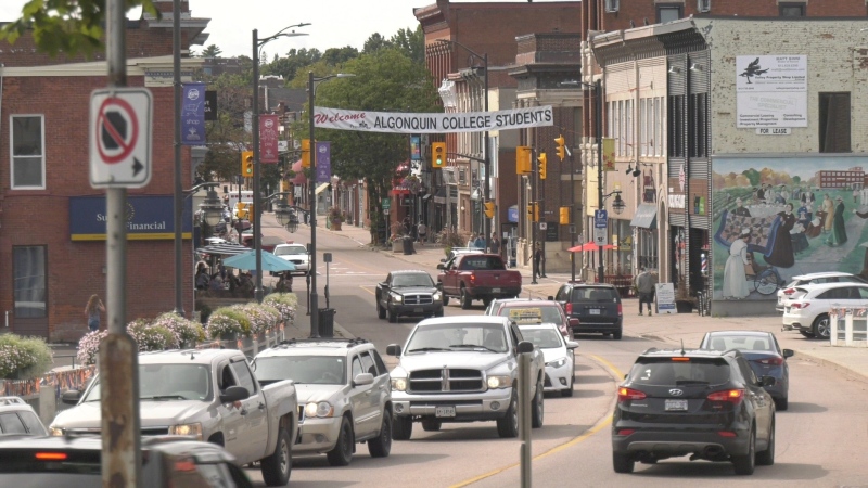 Pembroke Street West in Pembroke, Ont. (Dylan Dyson / CTV News Ottawa)