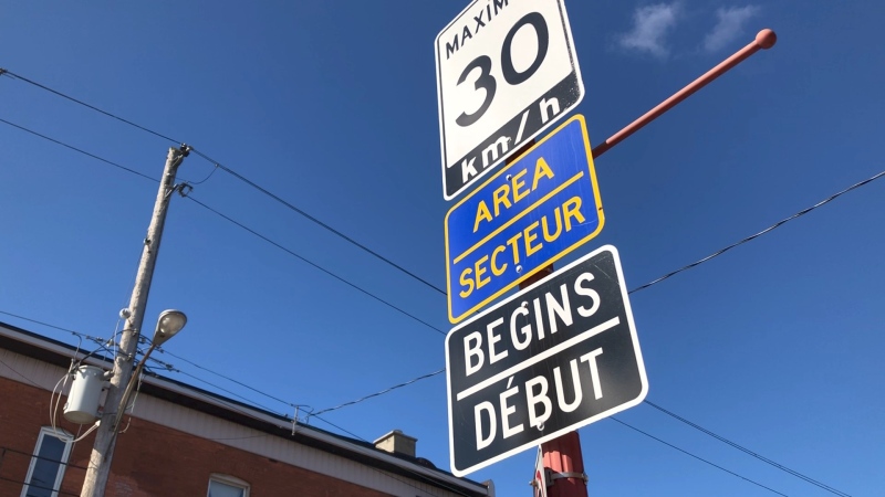 A speed limit sign at the corner of Somerset and Rochester. (Dave Charbonneau/CTV News Ottawa)