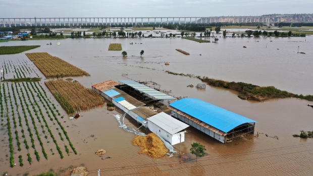 Bus plunge, floods leave 29 dead in northern China