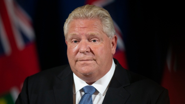Kabinet Ford mempertimbangkan larangan makan di dalam ruangan, batas berkumpul yang lebih ketat di Ontario: sumber