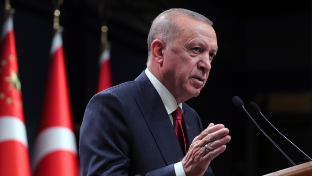 La Turchia si prepara a deportare 10 ambasciatori occidentali: Erdogan