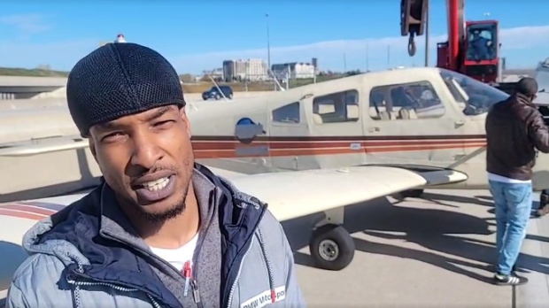 Video captures moment pilot lands plane on Toronto-area highway after engine fails
