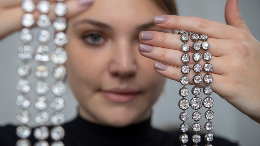 Diamond bracelets owned by Queen Marie-Antoinette