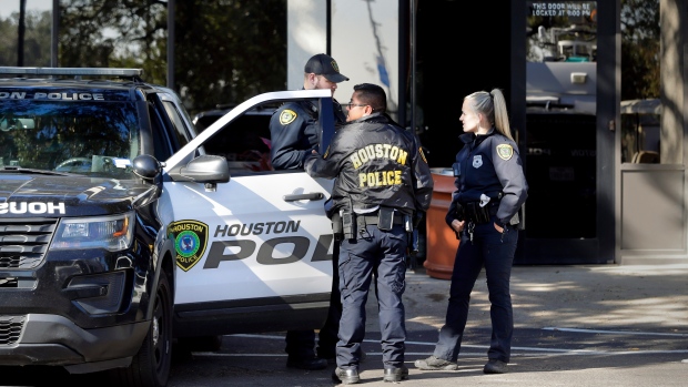 Kerumunan massa Astroworld: Pejabat Houston memilih tinjauan internal tragedi konser