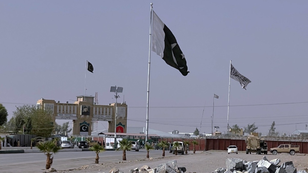 Pakistan and Taliban flags in Chaman, Pakistan