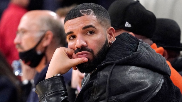 Drake offers to save popular Toronto patty shop after it announces its closing