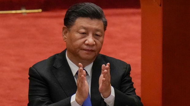 Para pemimpin China mengeluarkan sejarah resmi untuk mengangkat Xi