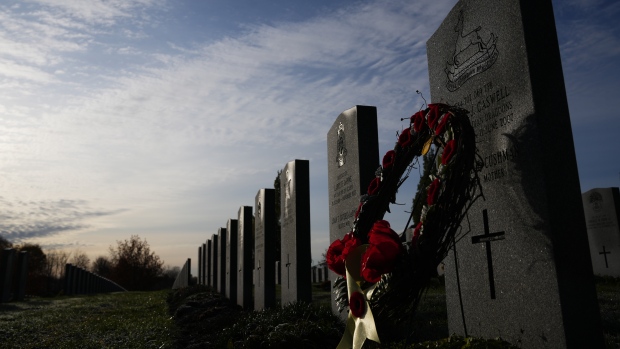 Canadians welcomed to attend Remembrance ceremonies, told to wear masks and distance