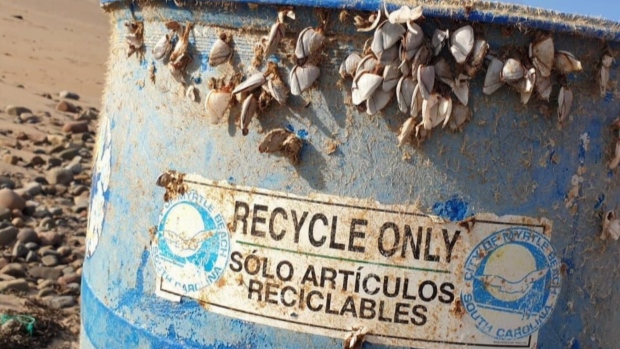 Messaggio in un barile: la spazzatura di Myrtle Beach arriva in Irlanda