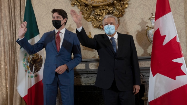 KTT Tiga Amigos: Trudeau bertemu dengan presiden Meksiko