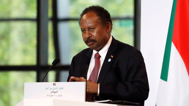 Pemimpin militer Sudan mengembalikan perdana menteri yang digulingkan