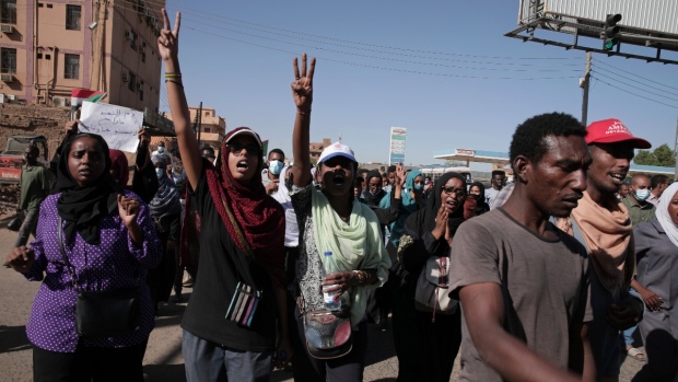Puluhan ribu protes dalam pawai anti-militer di Sudan