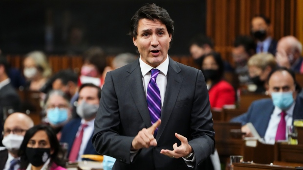 Opposition leaders deride Liberal government's throne speech in official replies