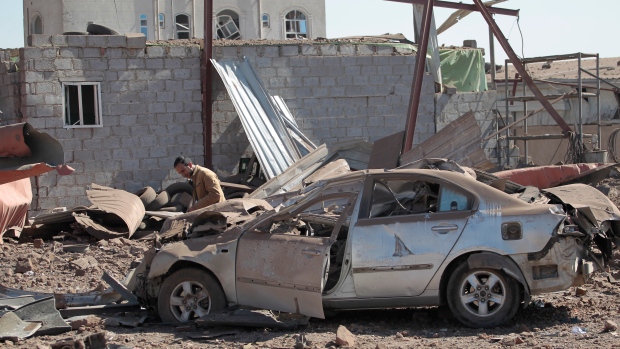 Pejabat: Pemimpin militer tewas dalam pertempuran untuk kota Yaman