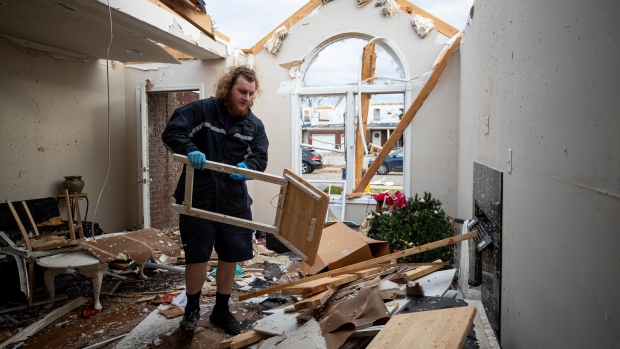 Tornado-slammed parts of Kentucky face long recovery