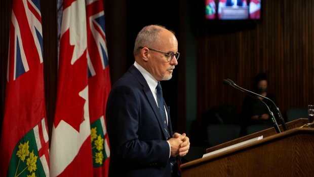 Perdana menteri Ontario diharapkan untuk membuat pengumuman pada hari Rabu tentang dosis penguat COVID-19