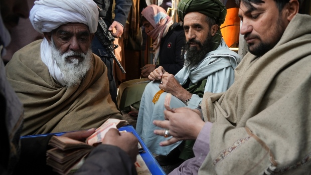 Departemen Keuangan AS menciptakan jalur untuk mengirim bantuan ke Afghanistan