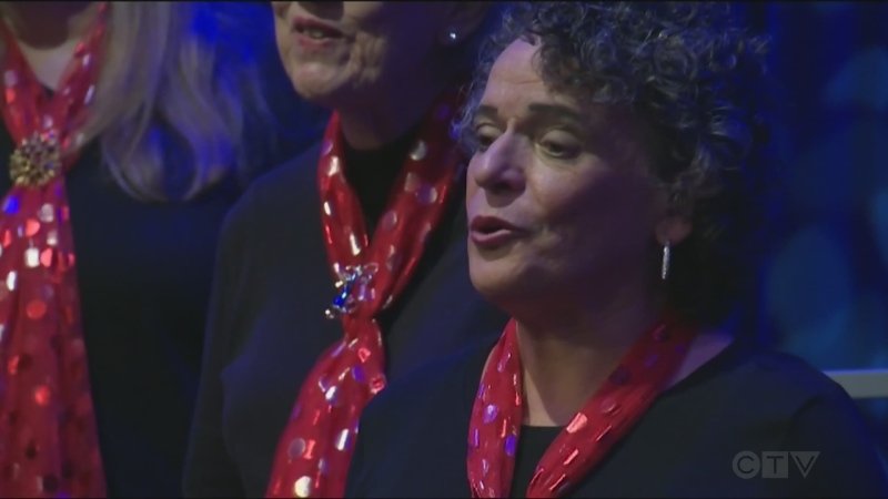 Sudbury women's chorus sings Feliz Navidad