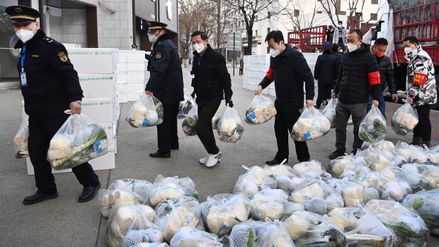 Pejabat menjanjikan bahan makanan untuk penduduk Xi’an dalam penguncian