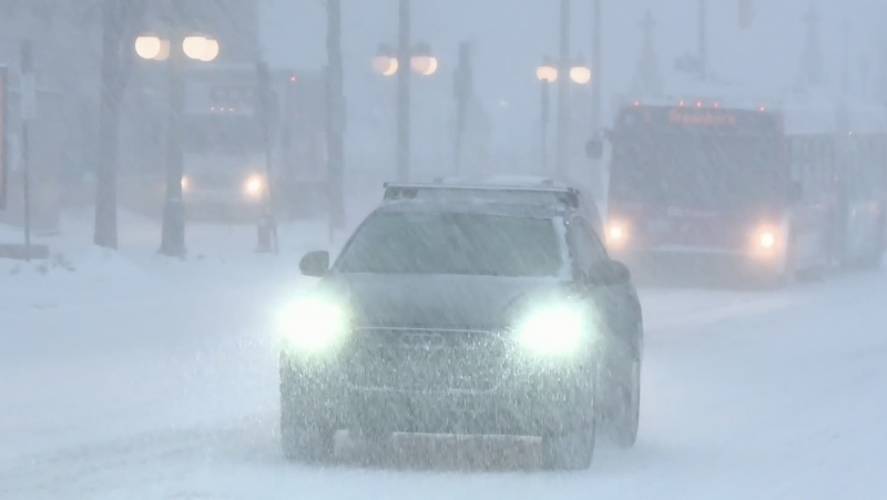 Blast of winter storm hits Ottawa 