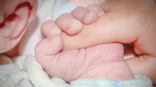 COVID-19: Bayi yang baru lahir di Qatar meninggal