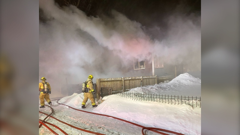 Regina fire crews responded to a house fire in the 1000 block of Retallack Street on Jan. 18, 2021. (@Regina_Fire/Twitter) 