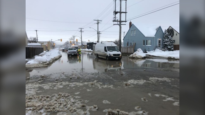 The water main break on Erin Street. (Source: Ken Gabel/CTV News)
