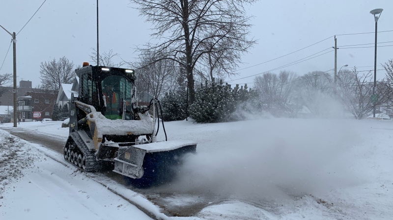 Snow covers Windsor, Ont. on Sunday, Jan. 23, 2022. (Chris Campbell/CTV Windsor)